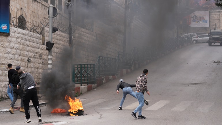 Δύο Παλαιστίνιοι σκοτώθηκαν από ισραηλινά πυρά