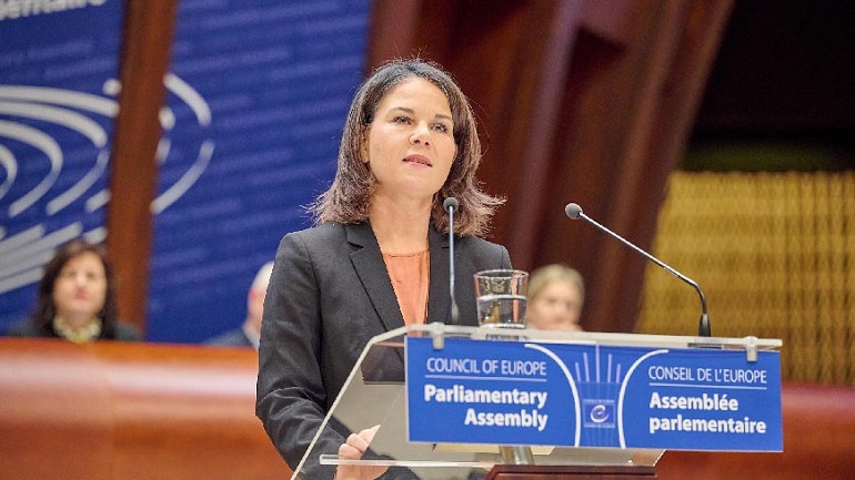 Γερμανίδα ΥΠΕΞ : «Δεν είναι, πλέον, δεδομένη η προστασία της ελευθερίας και των ανθρωπίνων δικαιωμάτων στην Ευρώπη»