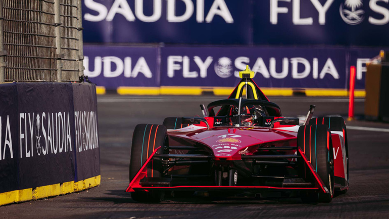 Υπό το φως των προβολέων ο διπλός αγώνας στο Diriyah E-Prix