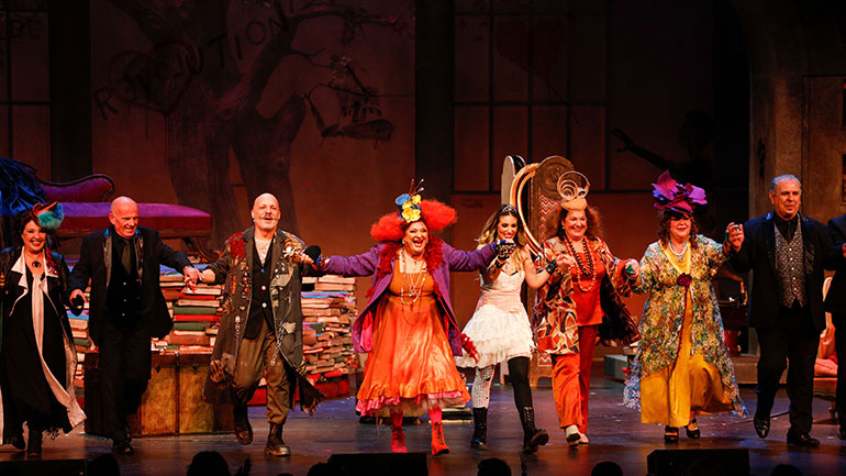 «Η Τρελή του Σαγιό»: Θριαμβευτική επίσημη πρεμιέρα & λαμπερό after party για την υπερπαραγωγή της χρονιάς!