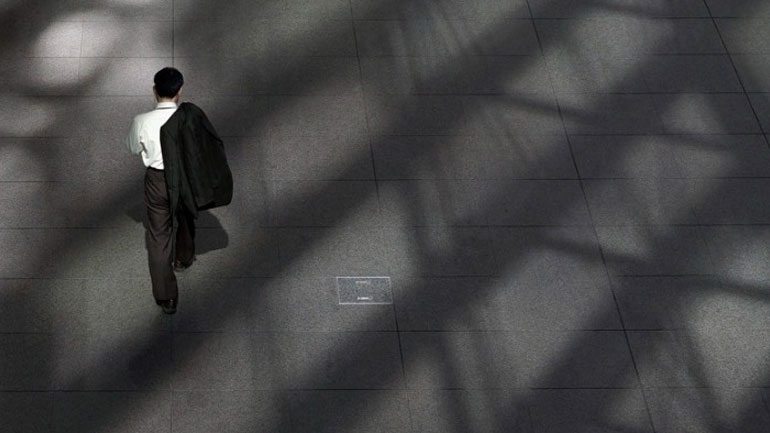 Ο όμιλος πληροφορικής IBM καταργεί 3.900 θέσεις εργασίας