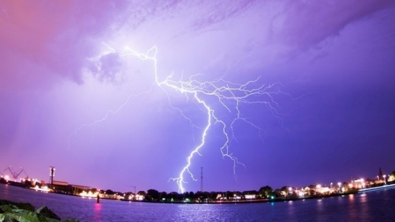 Καταιγίδες, τοπικές χαλαζοπτώσεις και χιονοπτώσεις έως και αύριο – Επικαιροποίηση του έκτακτου δελτίου