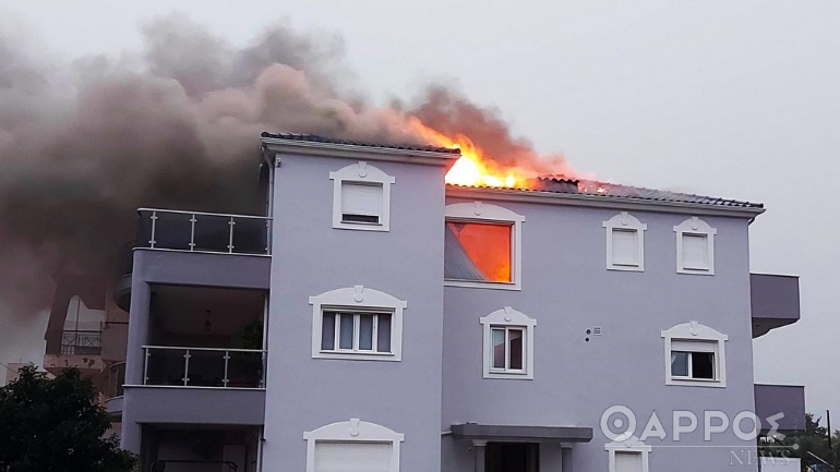 Καλαμάτα: Φωτιά σε σπίτι από κεραυνό