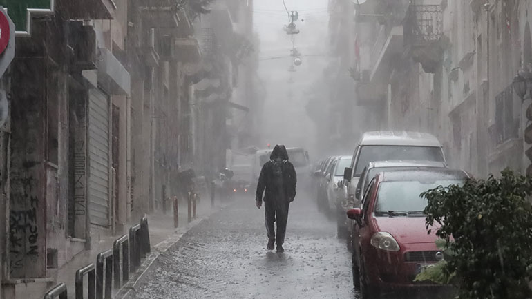 Καλλιάνος: Σε μια ώρα έπεσε το 10% της ετήσιας βροχής στην Αττική