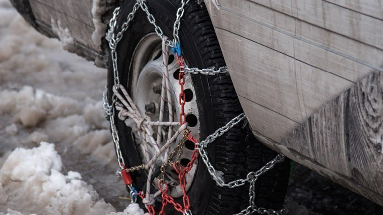 Σε ποια σημεία του οδικού δικτύου της Κεντρικής Μακεδονίας χρειάζονται τα οχήματα αντιολισθητικές αλυσίδες