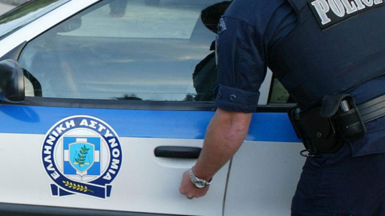 Αλεξανδρούπολη: Διακινητής μεταναστών προσέκρουσε με Ι.Χ.Ε. αυτοκίνητο σε μπάρα διοδίων