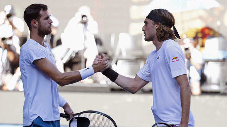 Τζόκοβιτς για Τσιτσιπά: «Είναι πάρα πολύ βελτιωμένος, έχει… ενδιαφέρον μαλλί»