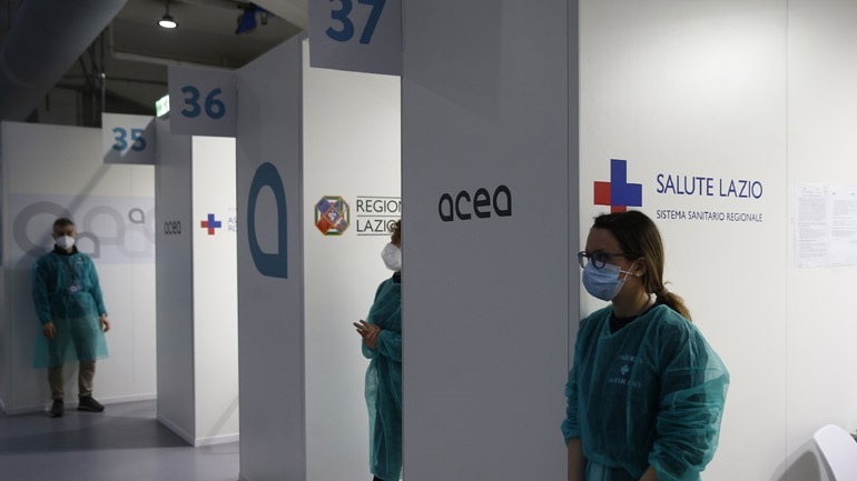 Μειώθηκαν τα περιστατικά κορωνοϊού την τελευταία εβδομάδα στην Ιταλία