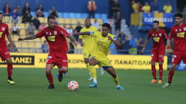 Παναιτωλικός: Εκτός αποστολής για το Βόλο Ανέστης και Μπάλαν