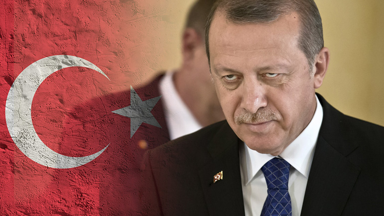 «Σατανικός κακοποιός ο Ταγίπ Ερντογάν»