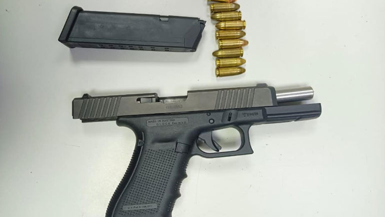 Συνελήφθη γνωστός τράπερ στην Αιτωλοακαρνανία με πιστόλι και γεμιστήρα