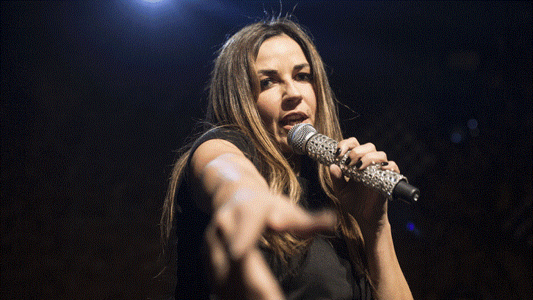 Χρύσπα: «Δεν είχα την επιλογή να δουλέψω ως τραγουδίστρια, έπρεπε να βιοποριστώ» Χρύσπα: «Δεν είχα την επιλογή να δουλέψω ως τραγουδίστρια, έπρεπε να βιοποριστώ»