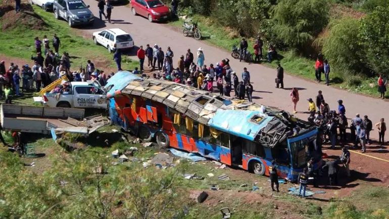 Περού: Τουλάχιστον 25 νεκροί σε δυστύχημα με λεωφορείο