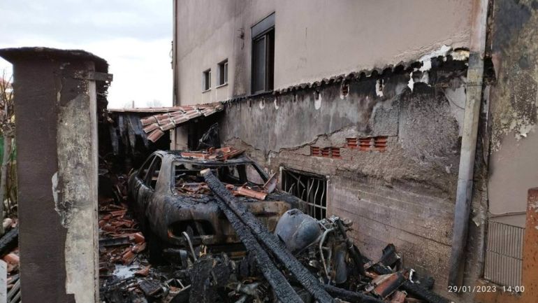 Πυρκαγιά από βραχυκύκλωμα μοτοσικλέτας στον Απαλό Έβρου