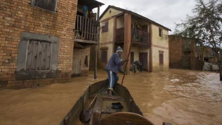 Μαδαγασκάρη: 25 νεκροί και 38.000 εκτοπισμένοι από το πέρασμα τροπικής καταιγίδας