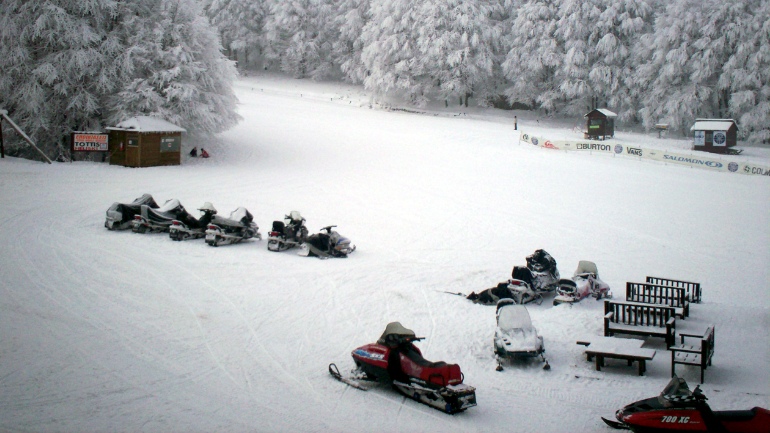 Φλώρινα: 47χρονος πέθανε ενώ έκανε σκι στο Χιονοδρόμικο της Βίγλας Φλώρινα: 47χρονος πέθανε ενώ έκανε σκι στο Χιονοδρόμικο της Βίγλας