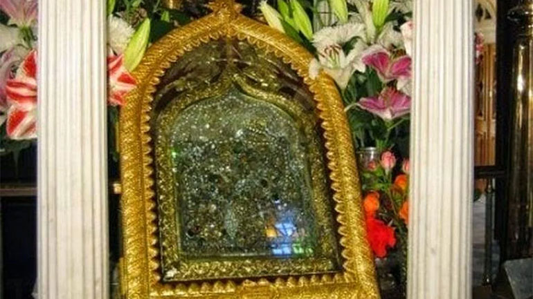 Η θαυματουργή εικόνα της Παναγίας της Τήνου