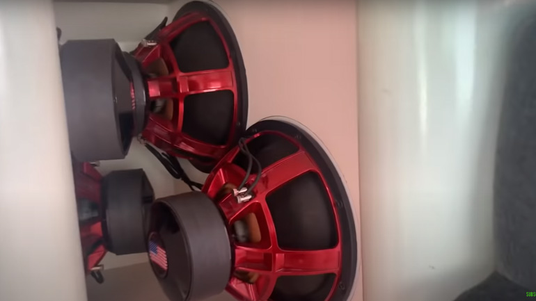 Γούφερ εναντίον αερόσακου