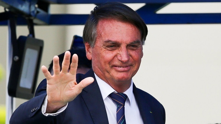 Ο πρώην πρόεδρος της Βραζιλίας Ζαΐχ Μπολσονάρου υπόσχεται να παραμείνει ενεργός στην πολιτική