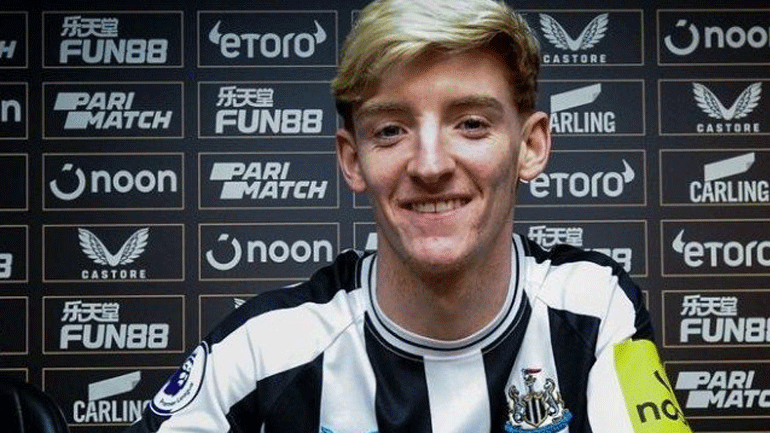 Χάου: «Μεγάλη μεταγραφή ο Γκόρντον»