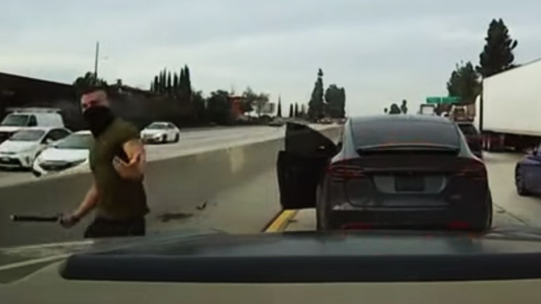 Συνελήφθη ο «μάγκας» με το Tesla που προκαλούσε τρόμο με σιδερολοστό