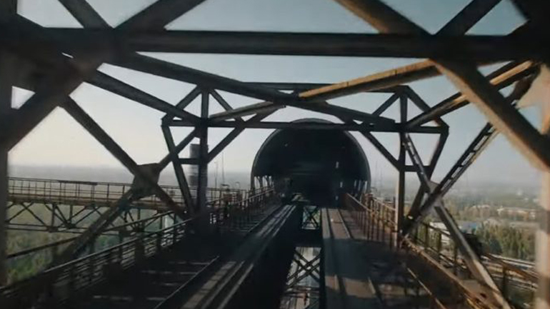 Μέσα στην «καρδιά» ενός απίστευτου εργοστασίου με ένα fpv Μέσα στην «καρδιά» ενός απίστευτου εργοστασίου με ένα fpv