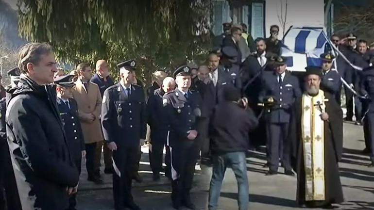 Το τελευταίο «αντίο» στον κυβερνήτη του Φάντομ