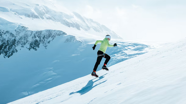 Η Fernanda Maciel ανέβηκε την ψηλότερη κορυφή της Ανταρκτικής σε χρόνο ρεκόρ