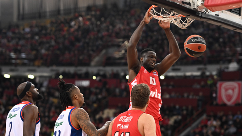 Προχωρά ακάθεκτος ο Ολυμπιακός, 76-70 την Αναντολού Εφές