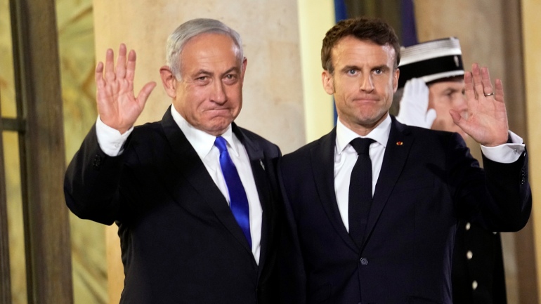 Μακρόν: Προειδοποιεί με «συνέπειες» το Ιράν για τη «φυγή προς τα εμπρός» στο πυρηνικό του πρόγραμμα