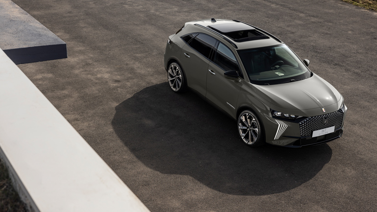 Τι παρουσιάζει η DS Autobomiles στην έκθεση RETROMOBILE 2023 στο Παρίσι