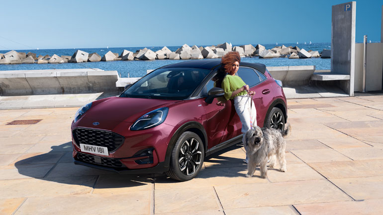 Διαθέσιμη στην Ελλάδα η κορυφαία έκδοση Vivid Ruby του Ford Puma