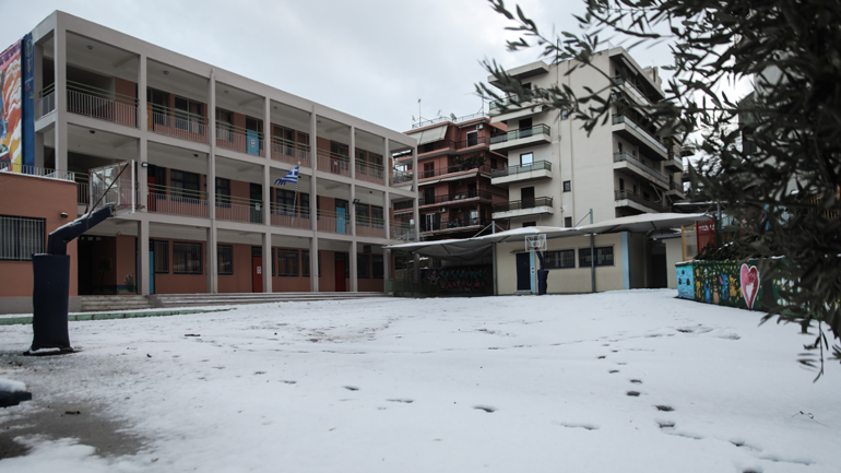 Κακοκαιρία «Barbara»: Το απόγευμα οι ανακοινώσεις για το αν θα κλείσουν τα σχολεία στην Αττική