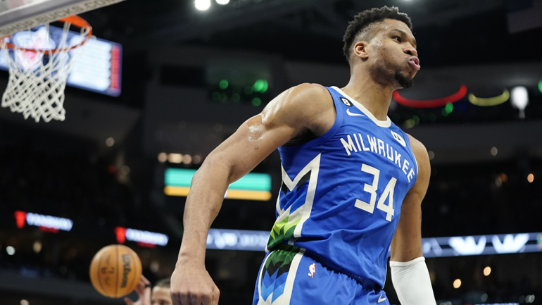 ΝΒΑ: Triple-double ο Αντετοκούνμπο, οι Μπακς κέρδισαν 123-115 τους Χιτ