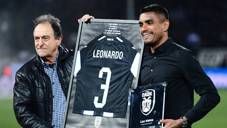 Ο ΠΑΟΚ βράβευσε τον Λέο Μάτος για την προσφορά του στην ομάδα