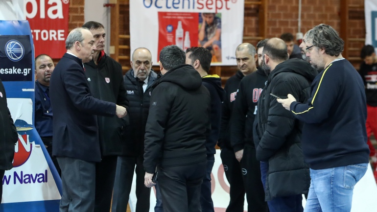 Αναβολή στο Λαύριο-Ολυμπιακός επειδή… στάζει το κλειστό