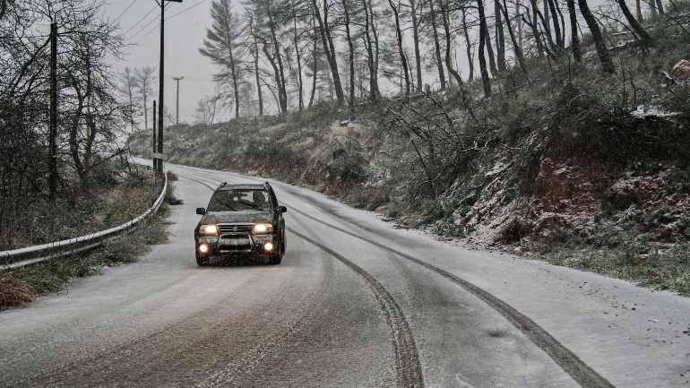 Διακοπή κυκλοφορίας στη λεωφόρο Πάρνηθας