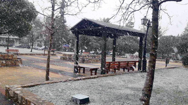 Κακοκαιρία «Barbara»: Πέρασε το πρώτο κύμα – Αναμένονται και νέες χιονοπτώσεις σε μικρότερη ένταση