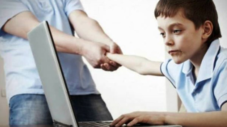 Ο πόλεμος παιδιών και γονέων, και στη μέση οι… ψυχολόγοι