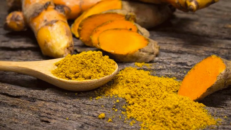 Ο κουρκουμάς έχει αντιφλεγμονώδεις ιδιότητες