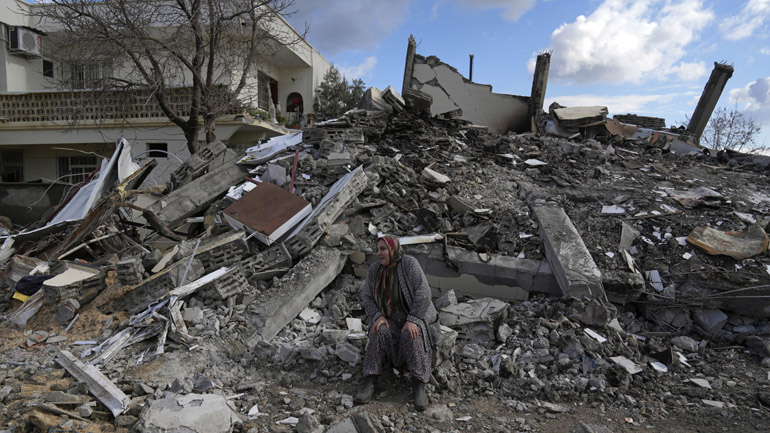 Σεισμός στη Τουρκία: Τηλέφωνα επικοινωνίας με την Πρεσβεία για τους Έλληνες στις πληγείσες περιοχές