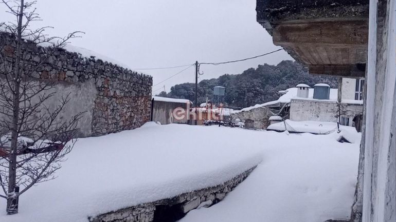 Κακοκαιρία «Barbara»: Στους σαράντα πόντους το χιόνι στο Οροπέδιο Λασιθίου – Κλειστά και αύριο τα σχολεία