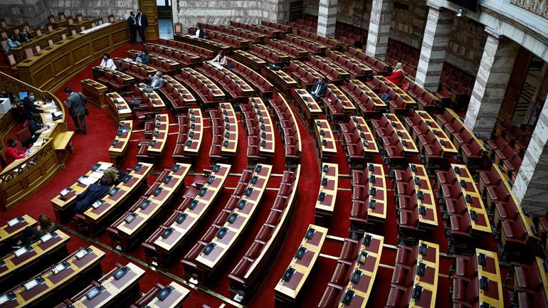 Υπερψηφίστηκε το νομοσχέδιο του υπουργείου Εθνικής Άμυνας – Οι αλλαγές στις προβλέψεις του νομοσχεδίου και οι προστεθείσες τροπολογίες