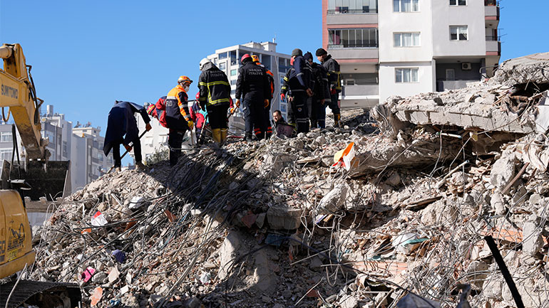 Τουρκία: Τέσσερις συλλήψεις για «προκλητικές αναρτήσεις» σχετικά με τον σεισμό στα social media