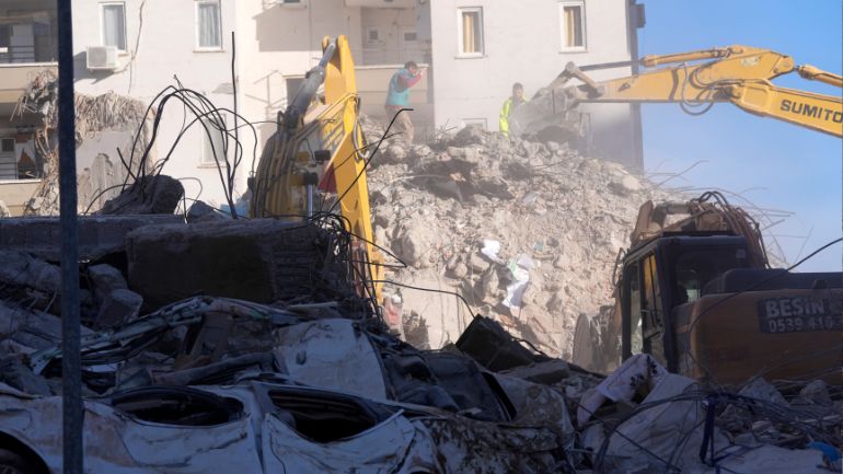 Τσελέντης στη «Ζούγκλα»: Οι νεκροί θα ξεπεράσουν τους 15.000 – Ανησυχία για τον πυρηνικό σταθμό στο Ακουγιού