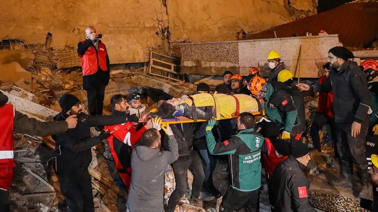 Συγκέντρωση ανθρωπιστικής βοήθειας για τους σεισμοπαθείς από τους δήμους της Αττικής