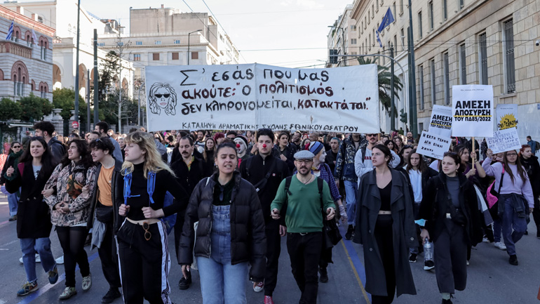Κλιμακώνουν τις κινητοποιήσεις τους οι καλλιτέχνες