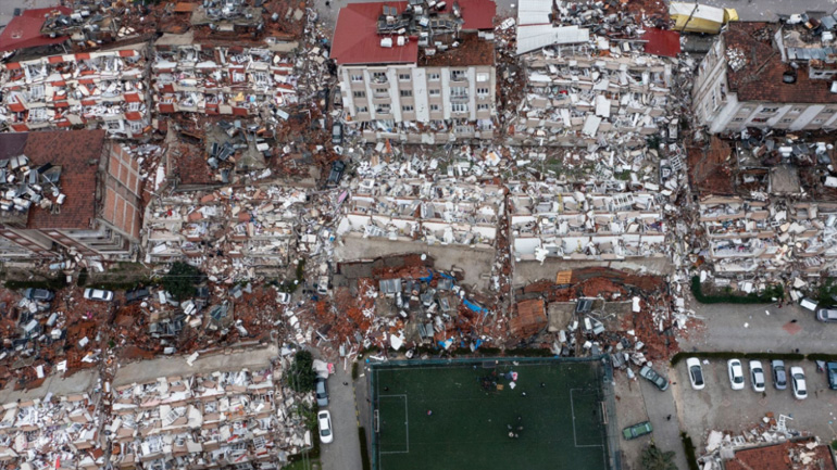 Τουρκία: Ο δρόμος στην Αντιόχεια που γέμισε συντρίμμια μετά τον φονικό σεισμό Τουρκία: Ο δρόμος στην Αντιόχεια που γέμισε συντρίμμια μετά τον φονικό σεισμό