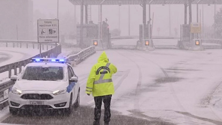 Απαγόρευση κυκλοφορίας για τα βαρέα οχήματα στην Αθηνών – Λαμίας από Καλυφτάκη έως τα Οινόφυτα