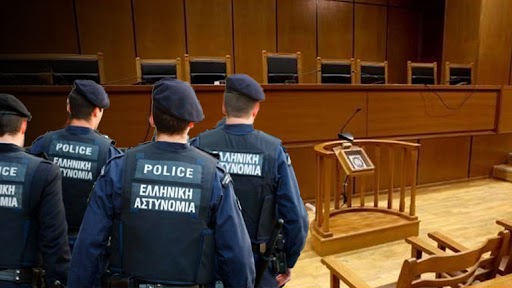 Νύχτα πήρες το δίπλωμα;